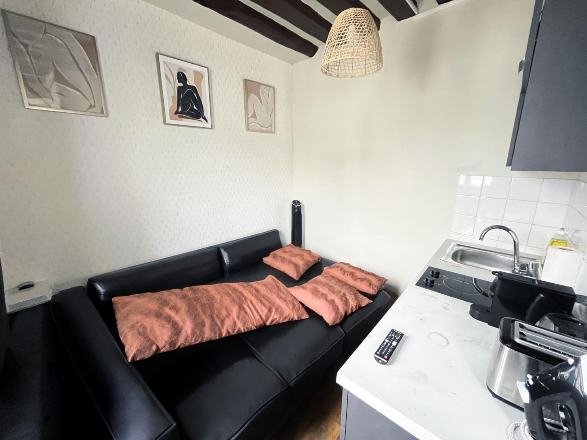 164 - Charming Studio In Center Of パリ エクステリア 写真